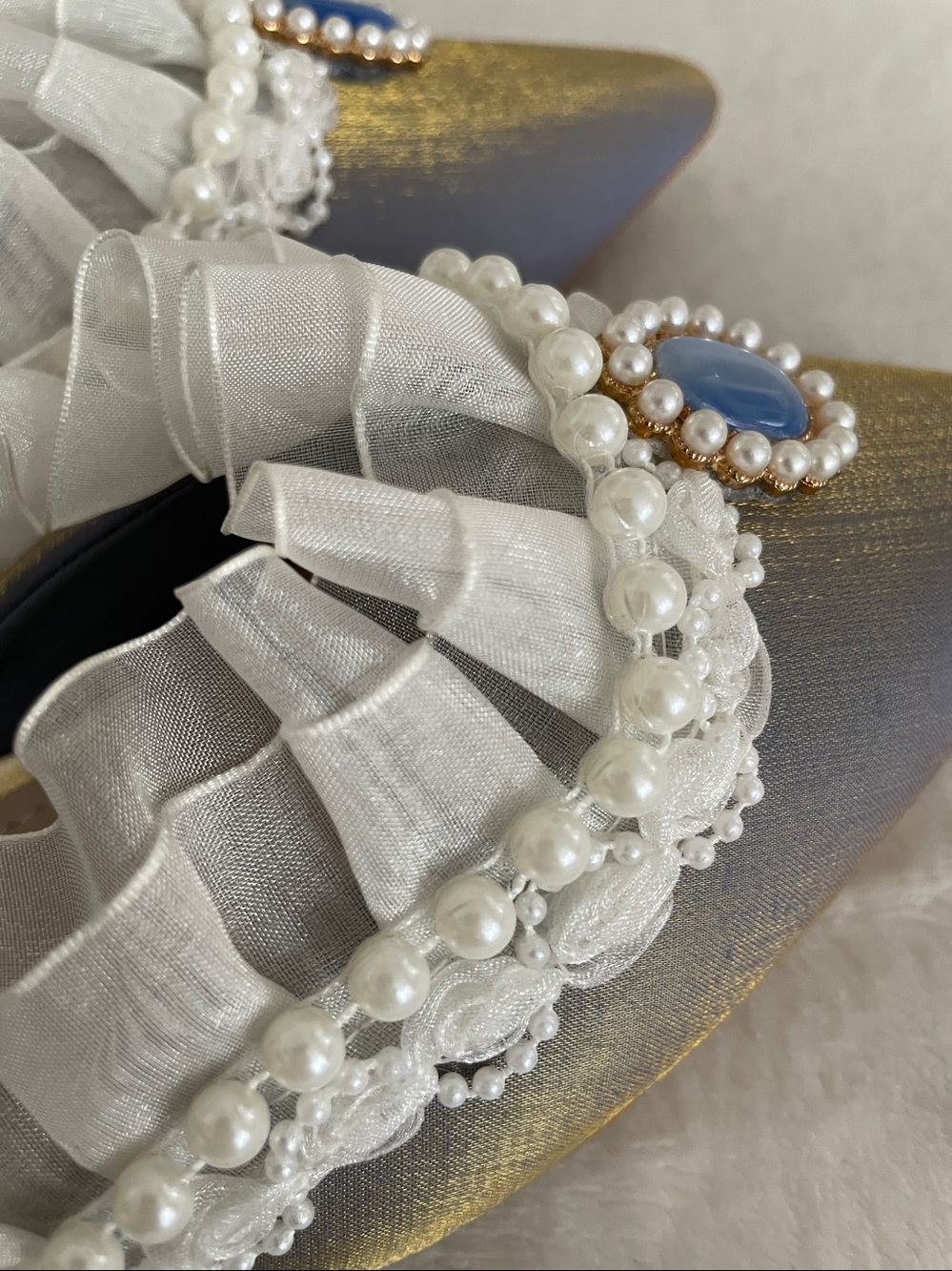 Elegant Blue Satin Pearl &
Ruffle Kitten Heel
D'Orsay Pumps Women's
Size 8.5 - Picture 17 of 17